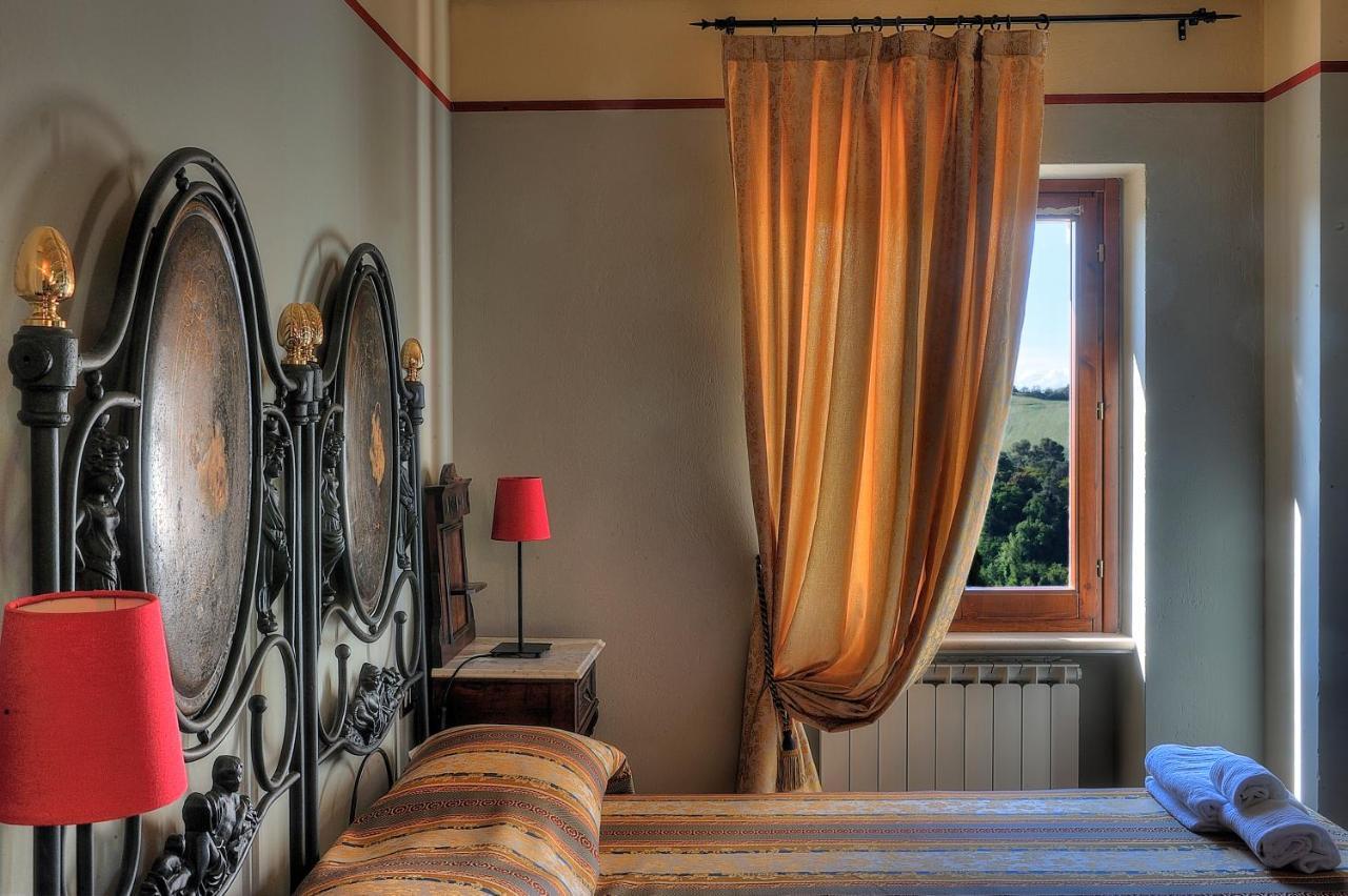 Albergo Diffuso Borgo Montemaggiore 몬테마기오레알메타우로 외부 사진