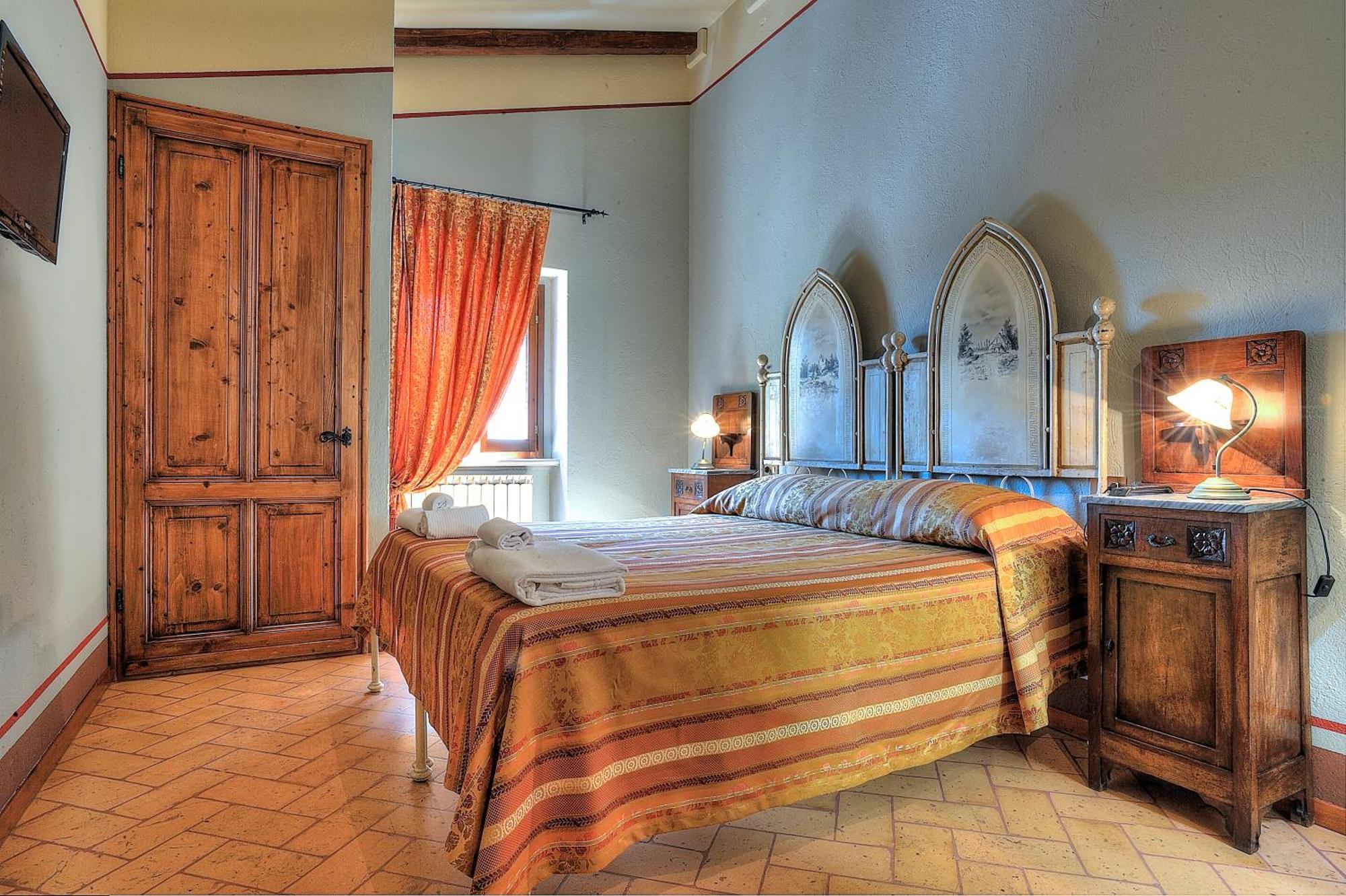 Albergo Diffuso Borgo Montemaggiore 몬테마기오레알메타우로 외부 사진