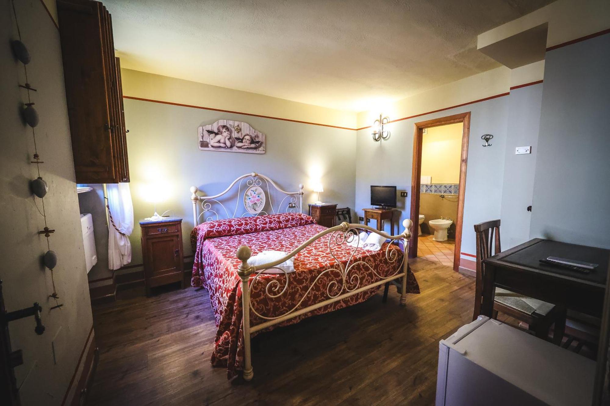 Albergo Diffuso Borgo Montemaggiore 몬테마기오레알메타우로 외부 사진